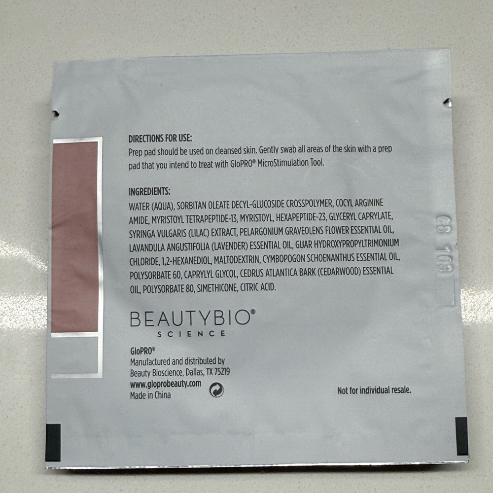 BEAUTYBIO Glopro Skin Prep Pads - 30 Pads individually wrapped. - Picture 3 of 3